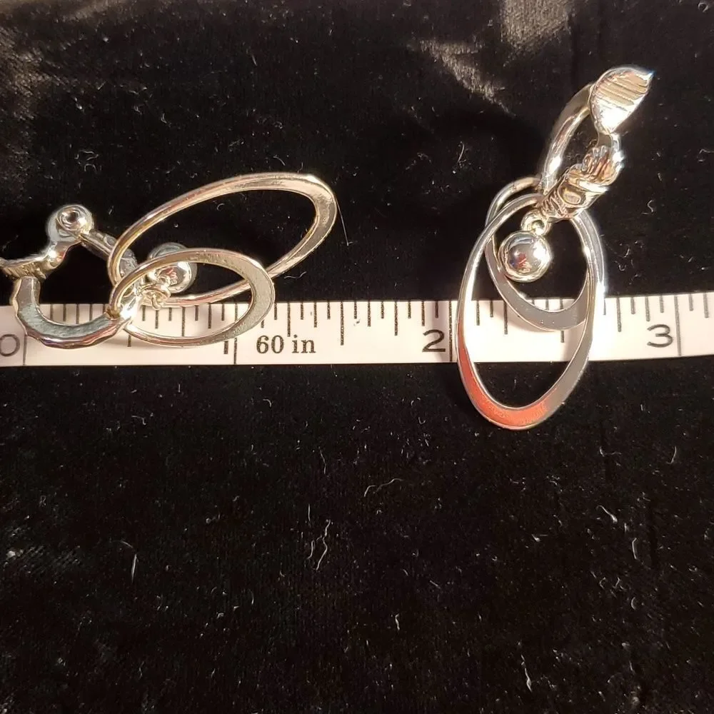 Monet Double Loop Hoops Clip On Earrings Silver Tone Vintage Hammered Smooth‎